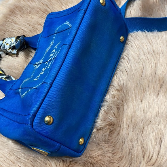 Prada Canapa - Picture 3 of 3